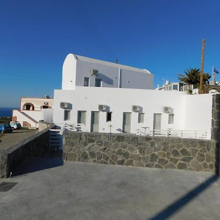 Fira Memorable Hotell Eksteriør bilde