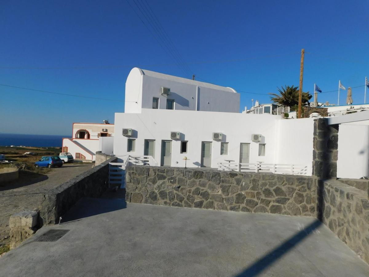 Fira Memorable Hotell Eksteriør bilde